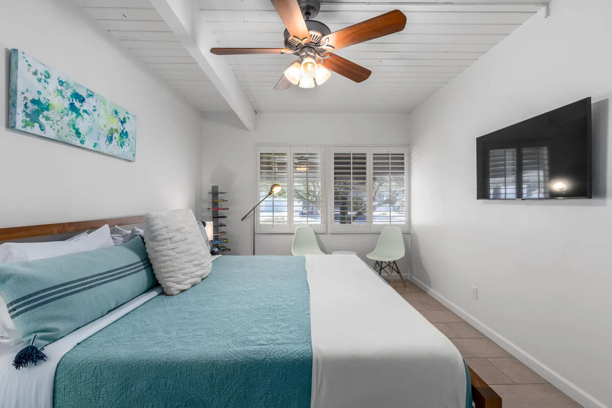 Splash & Sip House