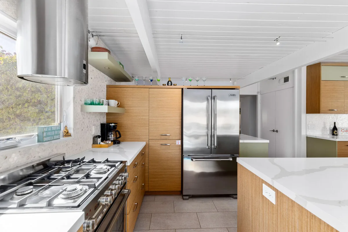 Splash & Sip House