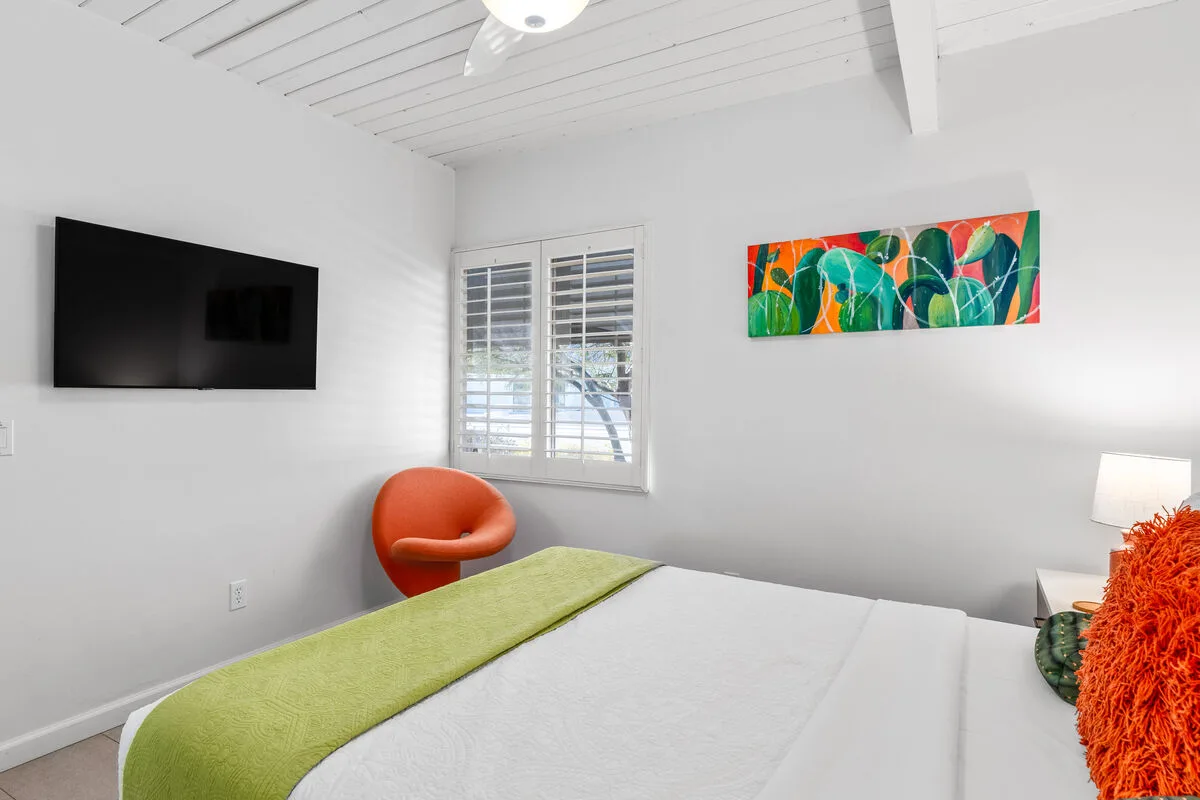 Splash & Sip House