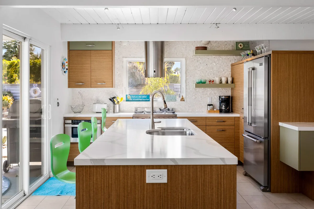 Splash & Sip House