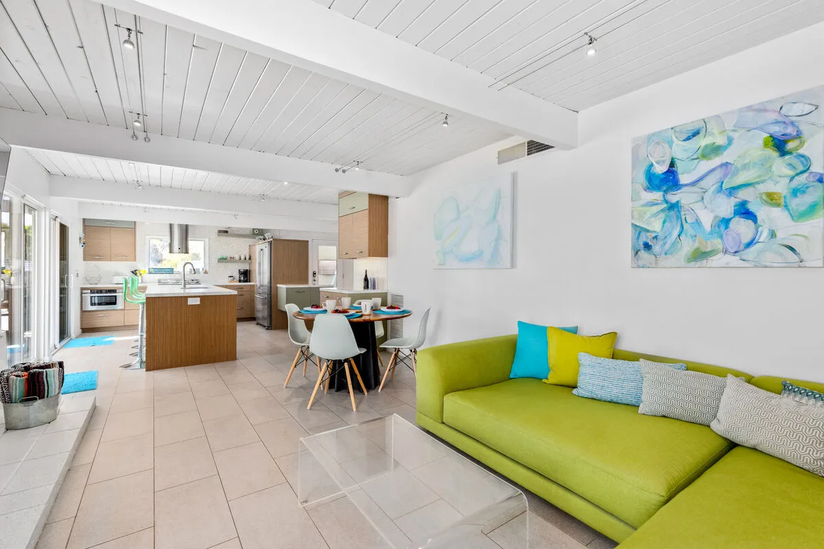 Splash & Sip House