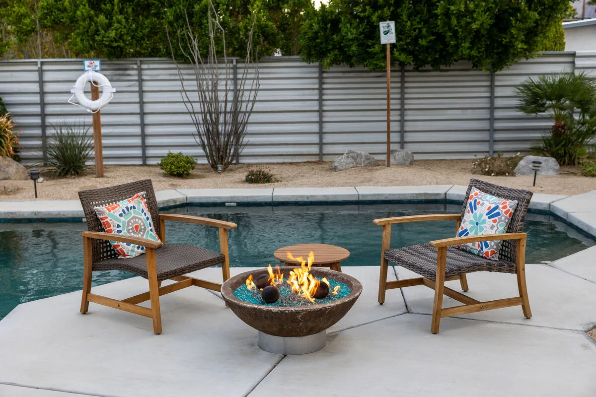 Splash & Sip House