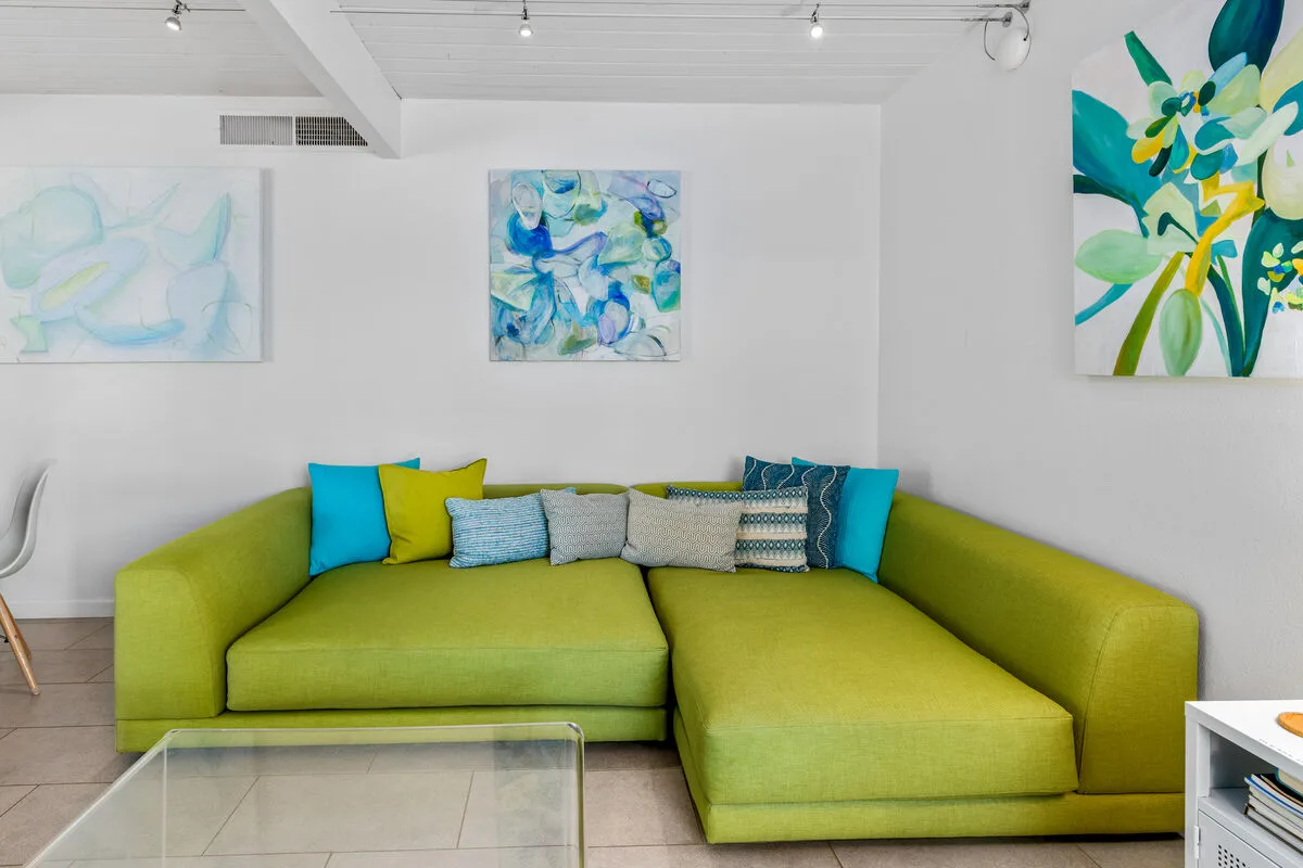 Splash & Sip House