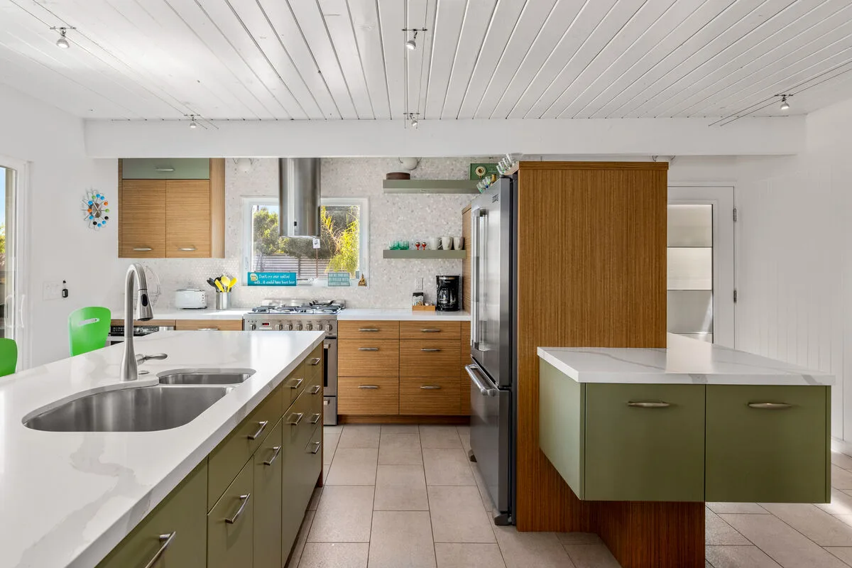 Splash & Sip House