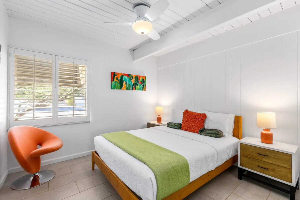 Splash & Sip House