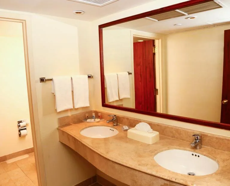Standard single room bathroom