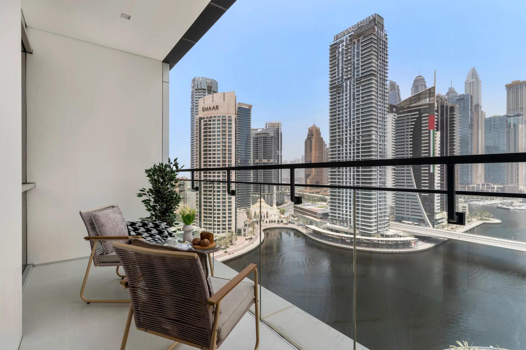 Balcony w/Canal View