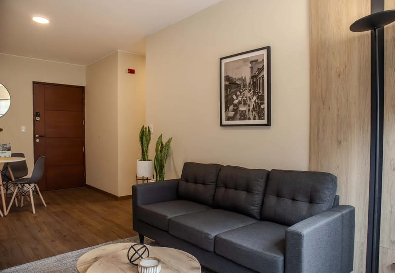 Chic 1BR Apartment w/ Scenic Balcony in Central Miraflores