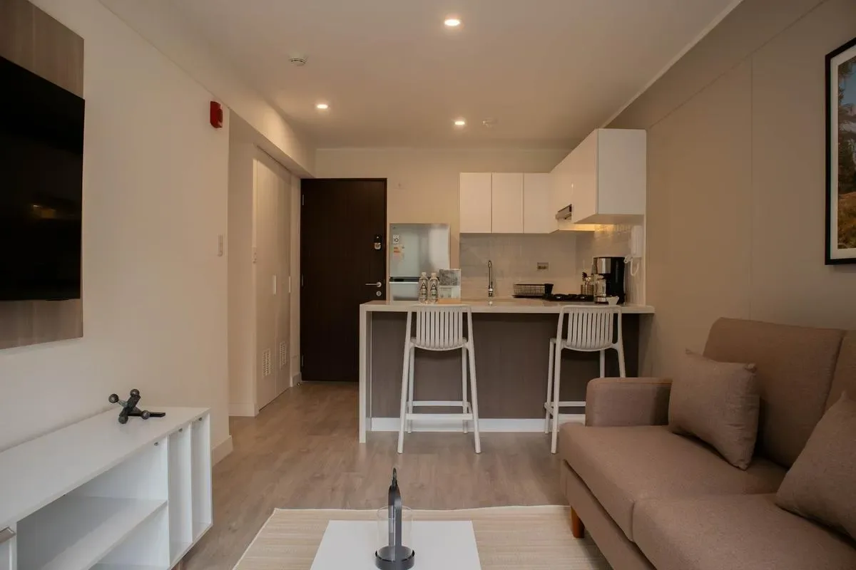 Stylish 1BR Apartment w/ Pool in Barranco