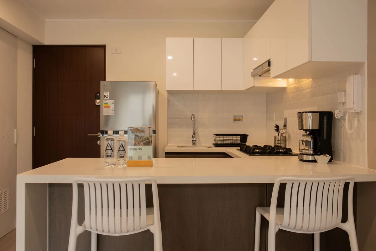 Stylish 1BR Apartment w/ Pool in Barranco