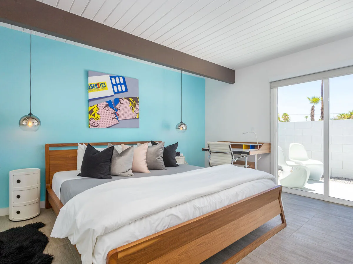 Bubble Gum Modern: Mid-Century Alexander