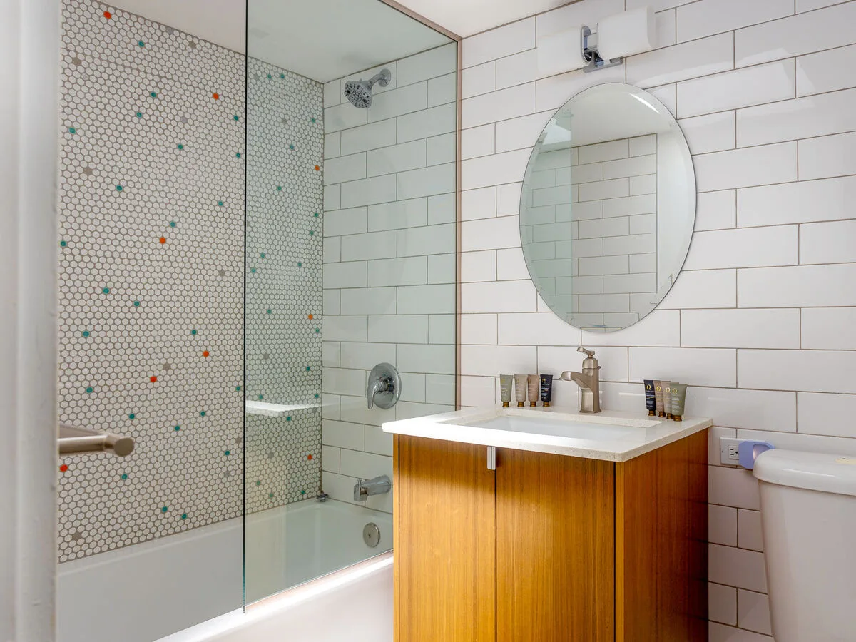 Bubble Gum Modern: Mid-Century Alexander