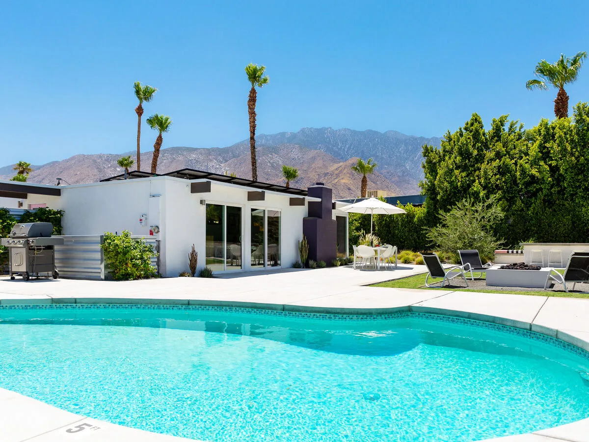 Bubble Gum Modern: Mid-Century Alexander