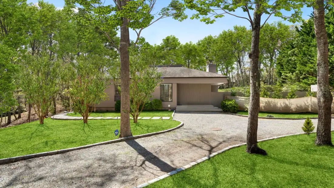 East Hampton Contemporary
