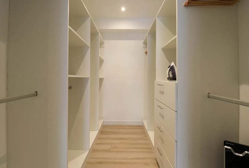Charming 2BR with Balcony in Miraflores