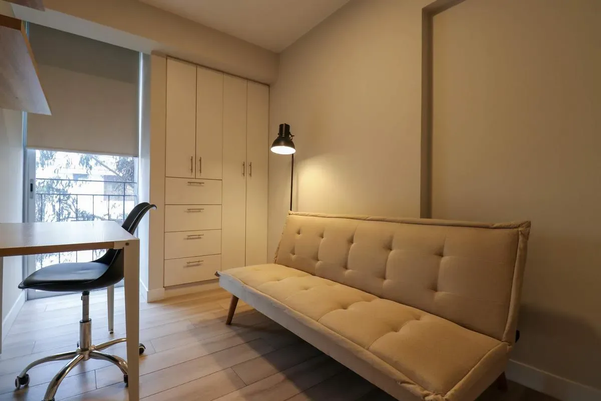 Charming 2BR with Balcony in Miraflores