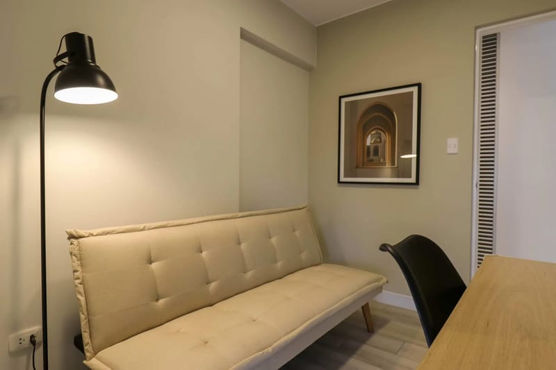 Charming 2BR with Balcony in Miraflores