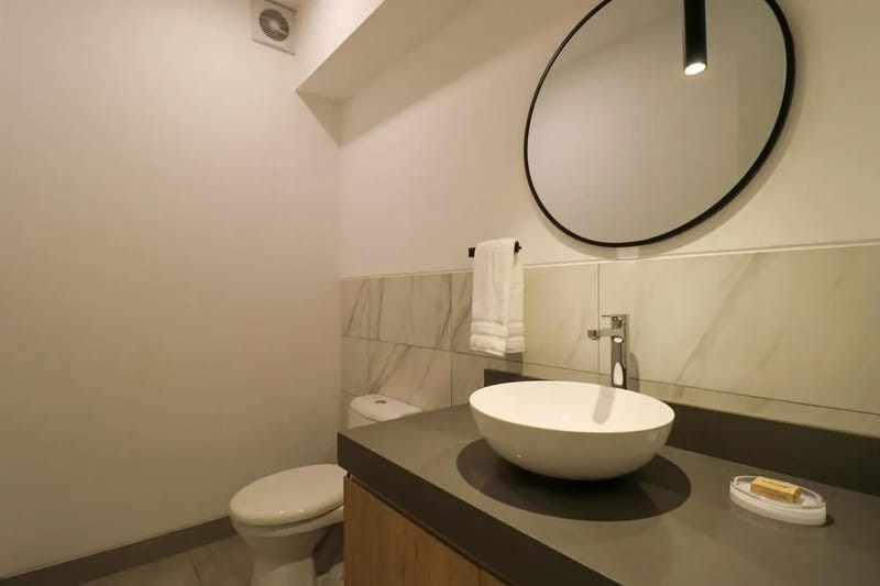Charming 2BR with Balcony in Miraflores