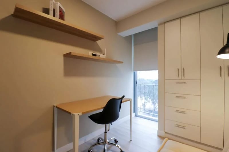 Charming 2BR with Balcony in Miraflores