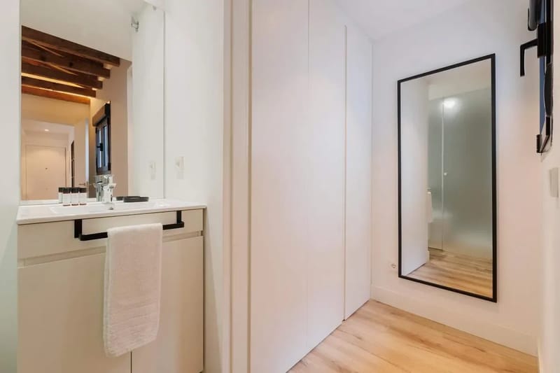 Spacious 2BR at Palacio Real