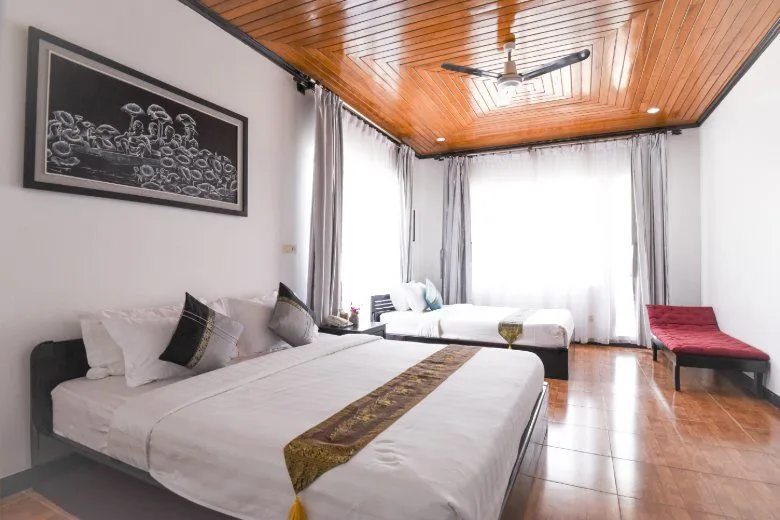 Habitación familiar deluxe con balcón