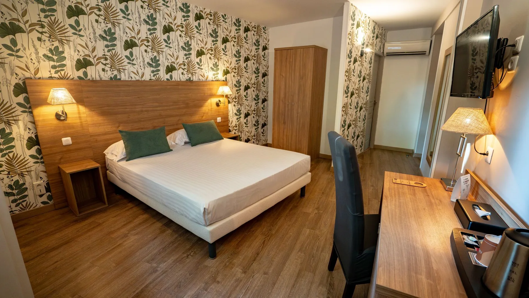 Classic double room