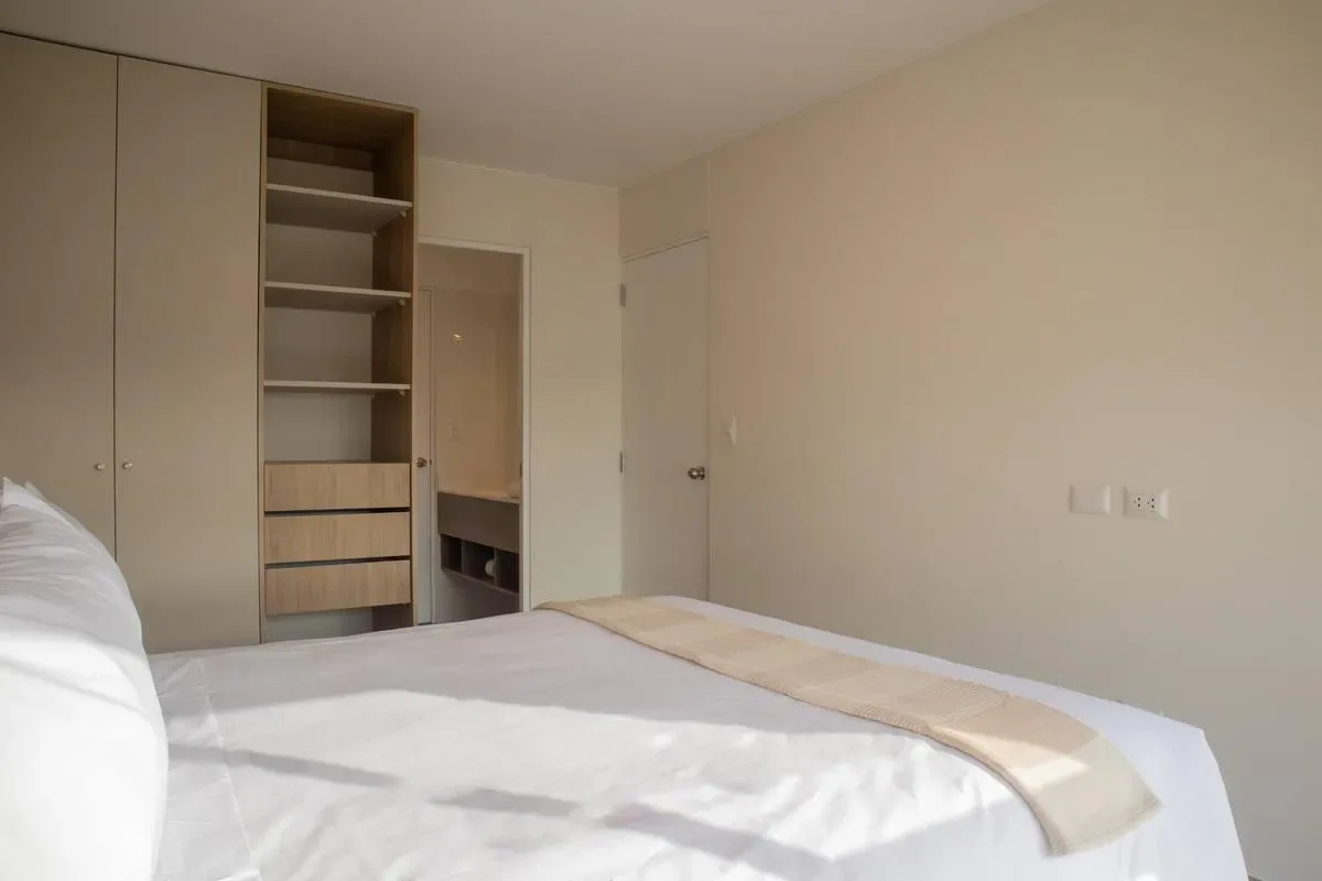 Engaging 2BR w/ balcony in Miraflores