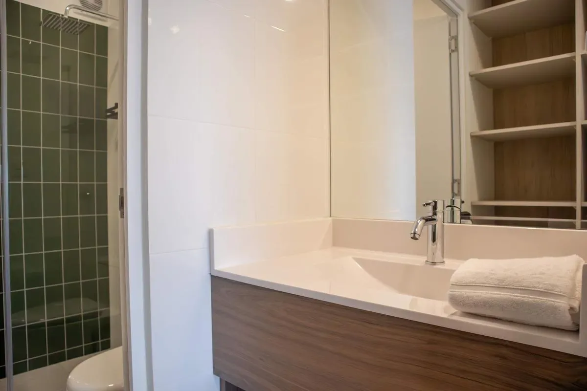 Engaging 2BR w/ balcony in Miraflores