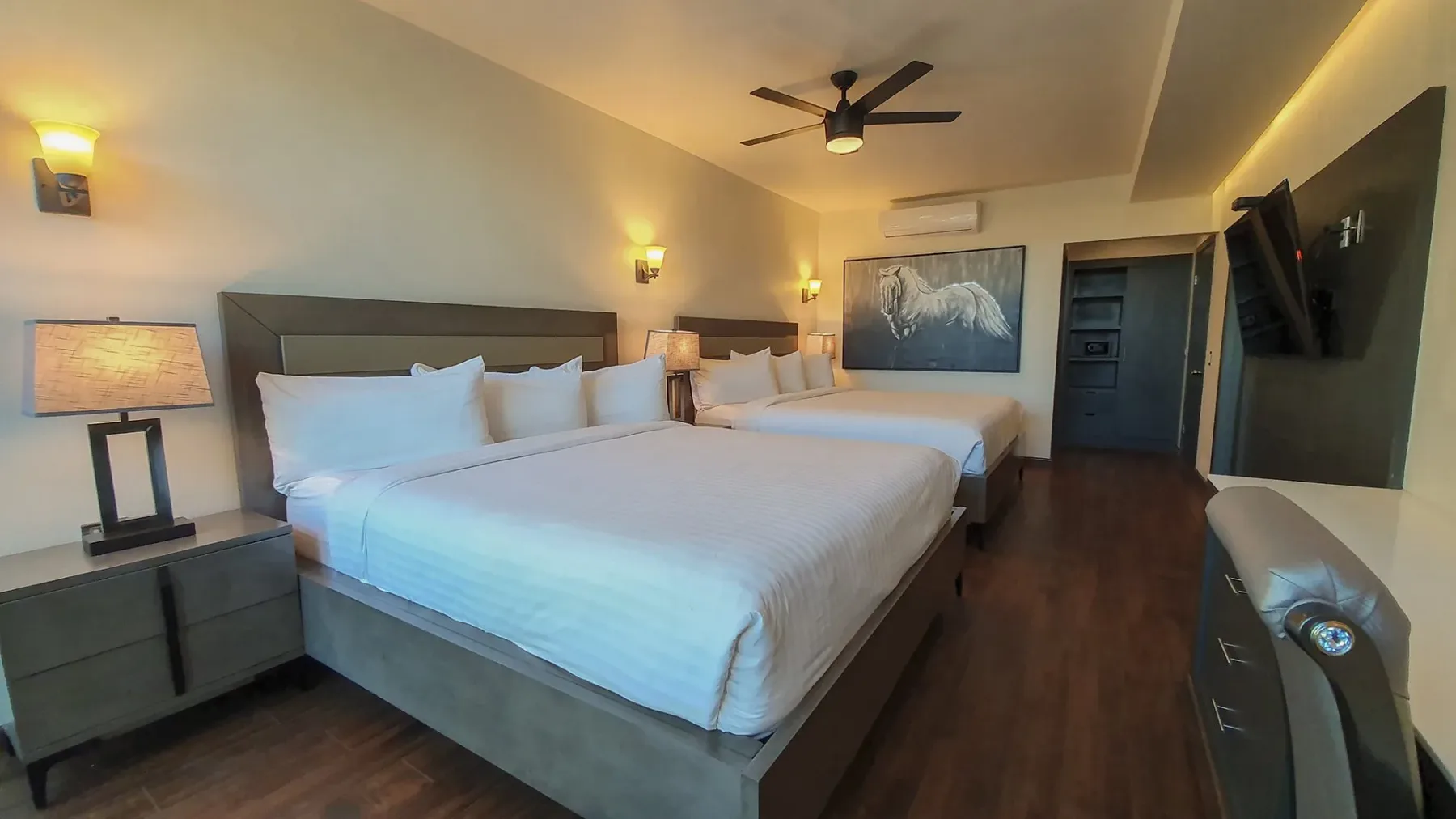 Presidential suite, second bedroom