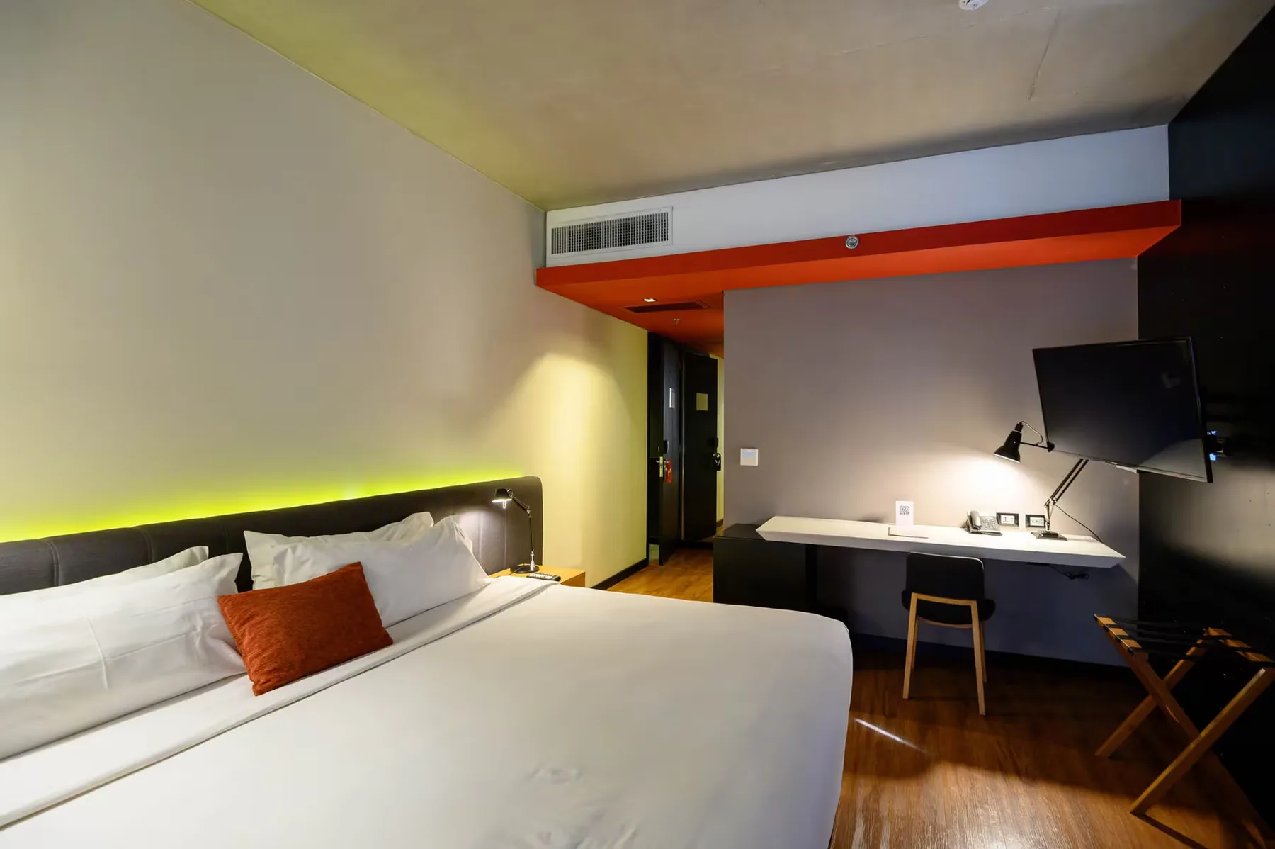 Foto de una habitación del FIVE Hotel