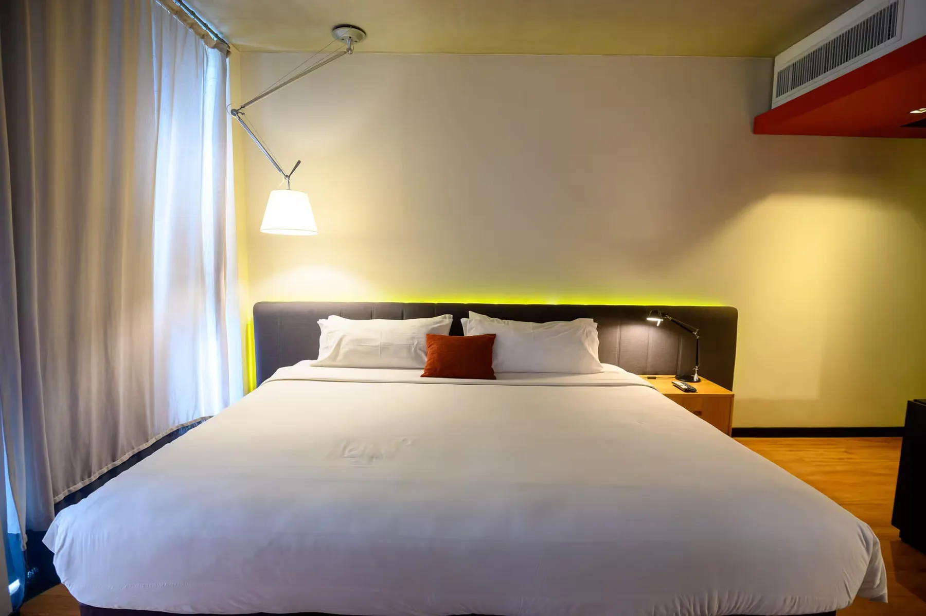 Foto de una habitación del FIVE Hotel