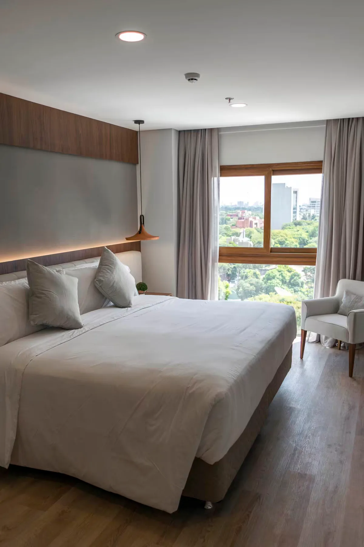 Foto de una habitación del FIVE Hotel