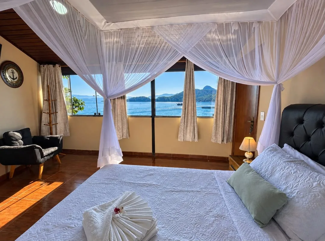 Master Sea View Suite, photo 1 of 8
