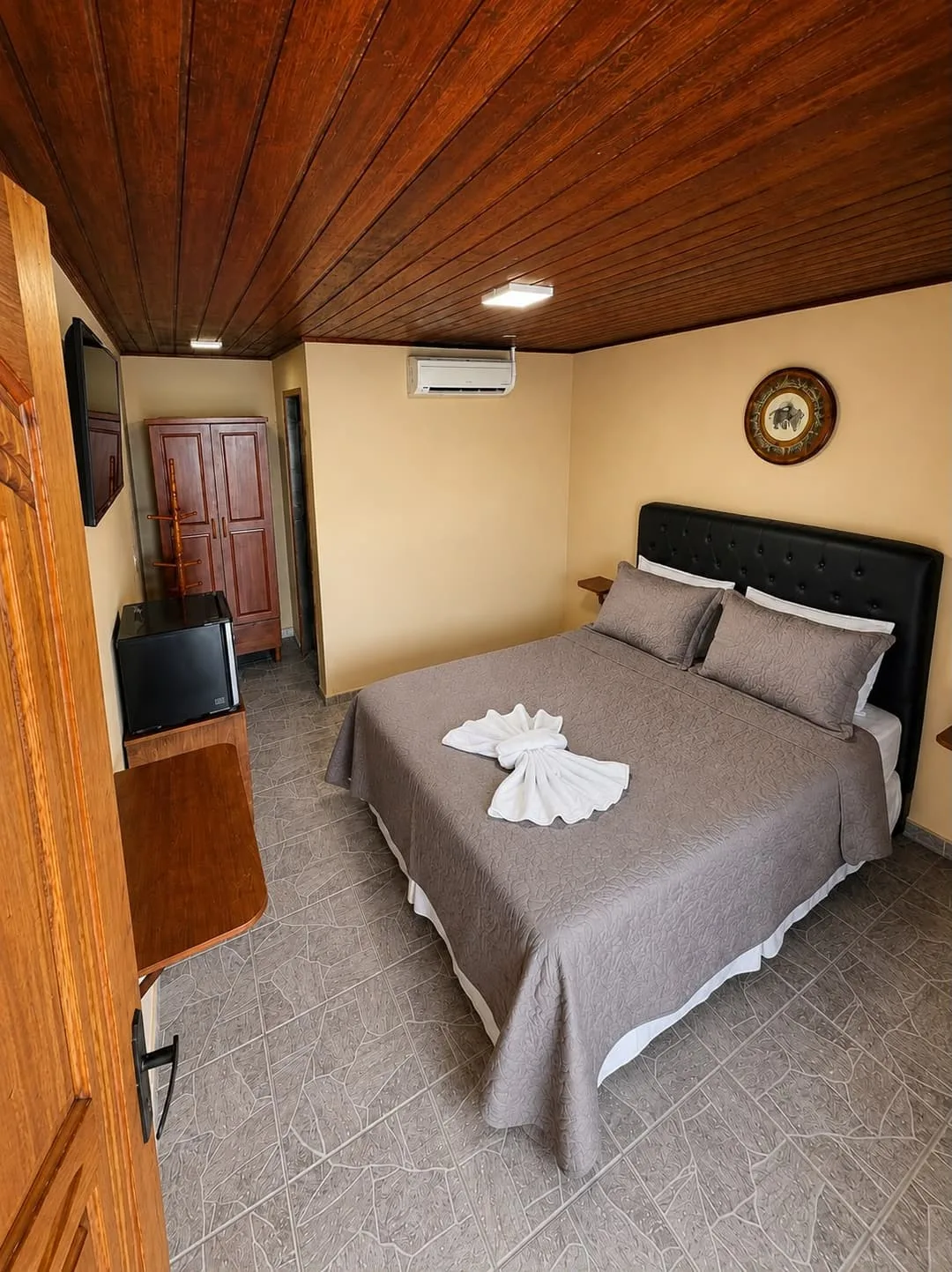 Sea View Suite, photo 4 of 7