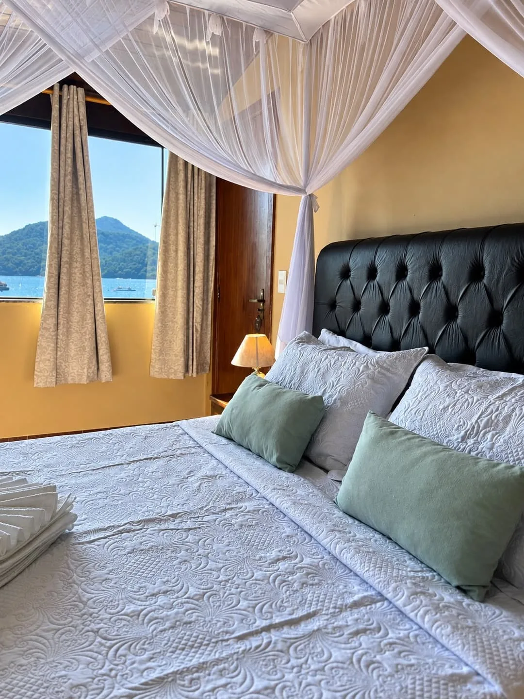 Master Sea View Suite, photo 3 of 8
