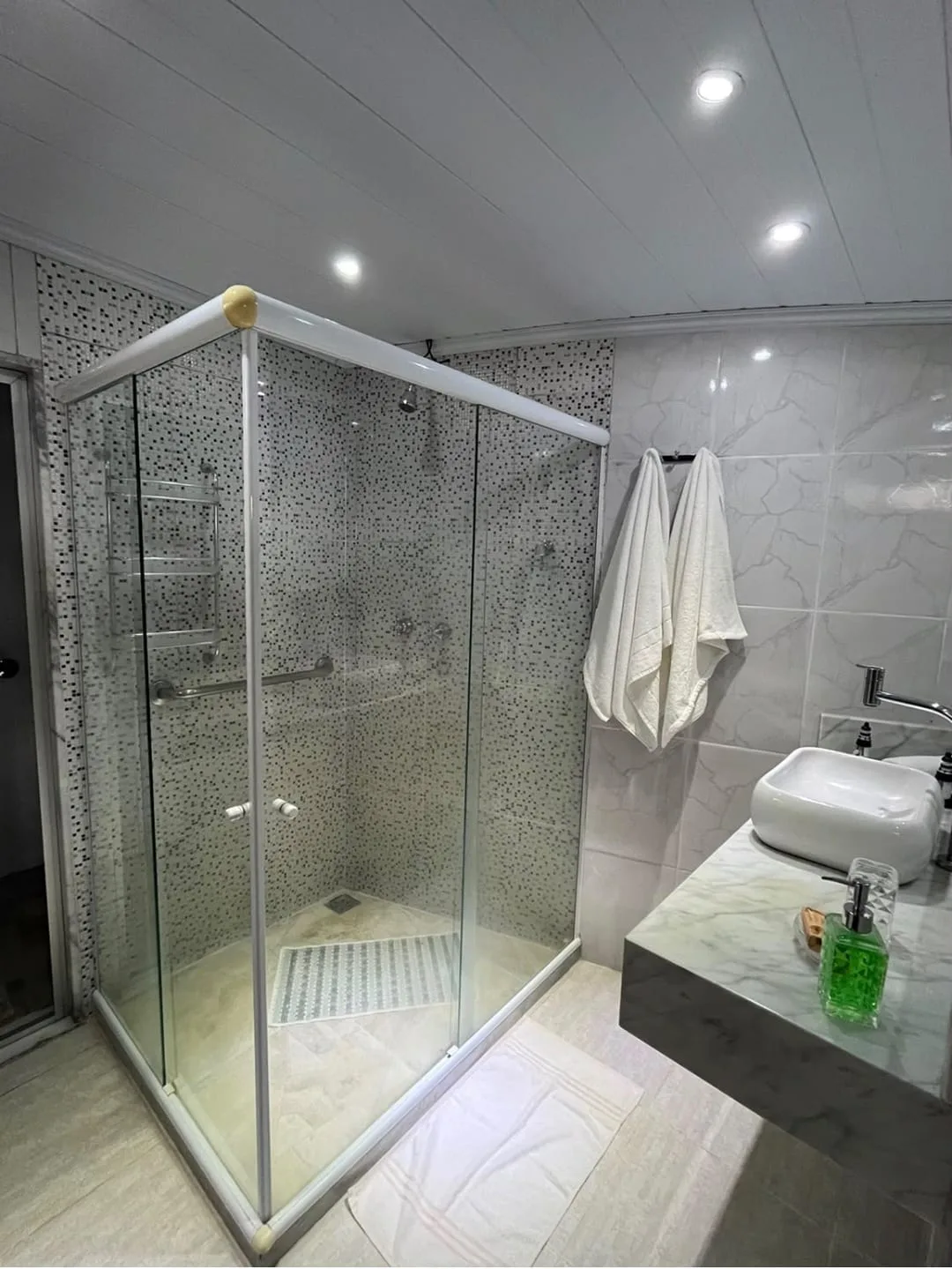 Master Sea View Suite, photo 4 of 8