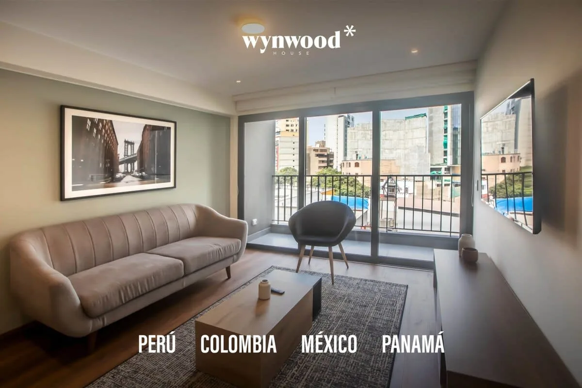 Perfect 2BR with Balcony in Miraflores