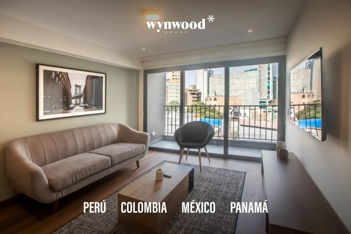 Perfect 2BR with Balcony in Miraflores