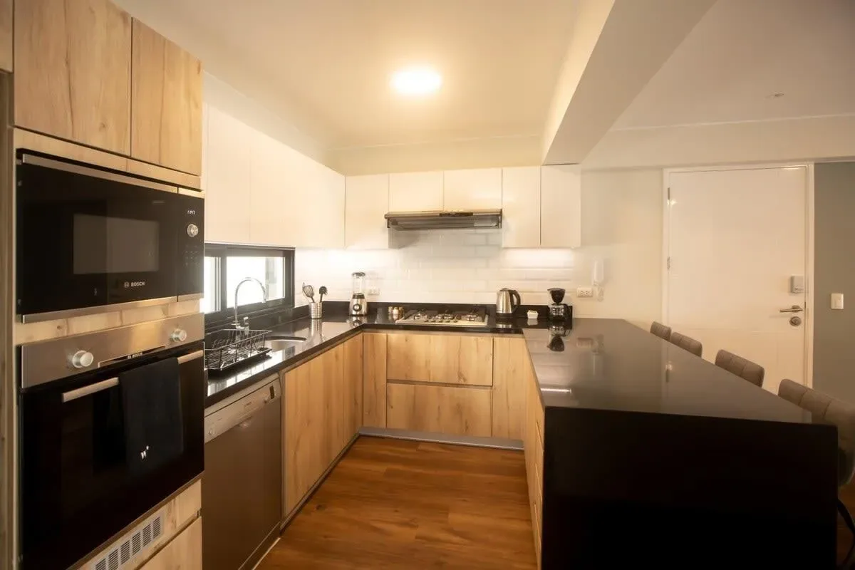 Perfect 2BR with Balcony in Miraflores