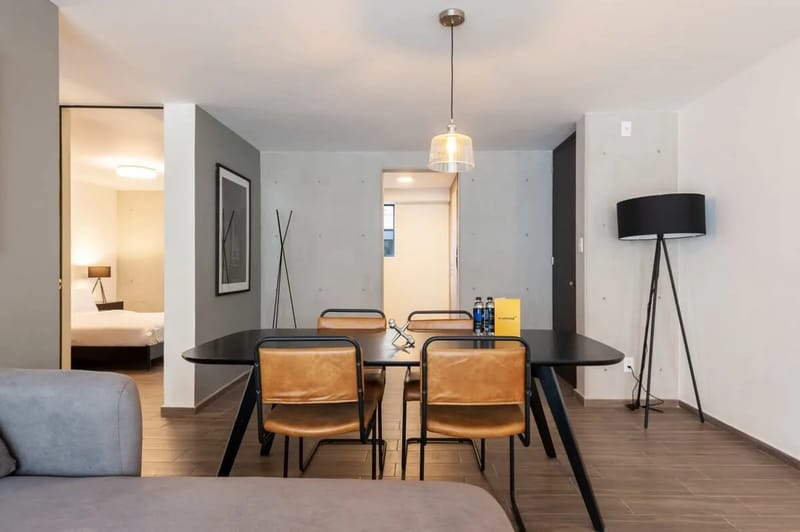 Vibrant 2BR in Parque España