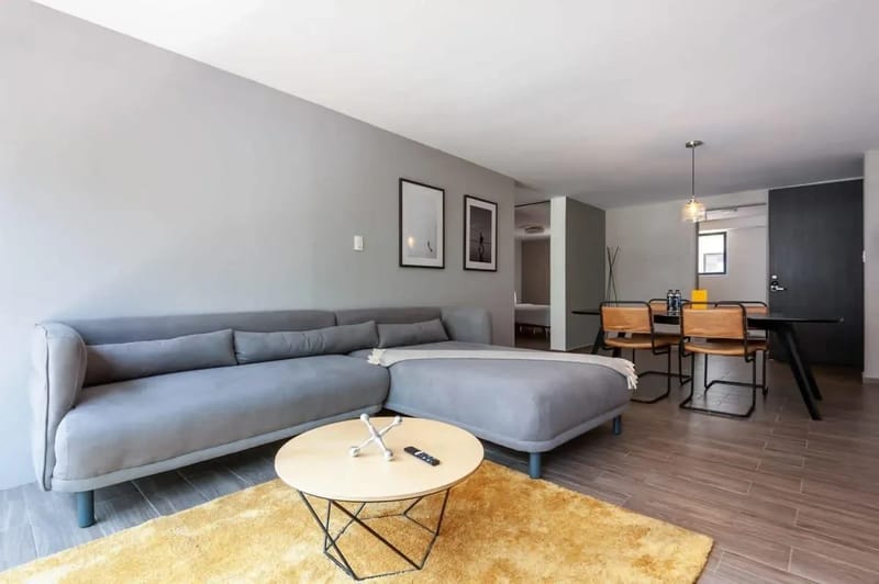 Vibrant 2BR in Parque España