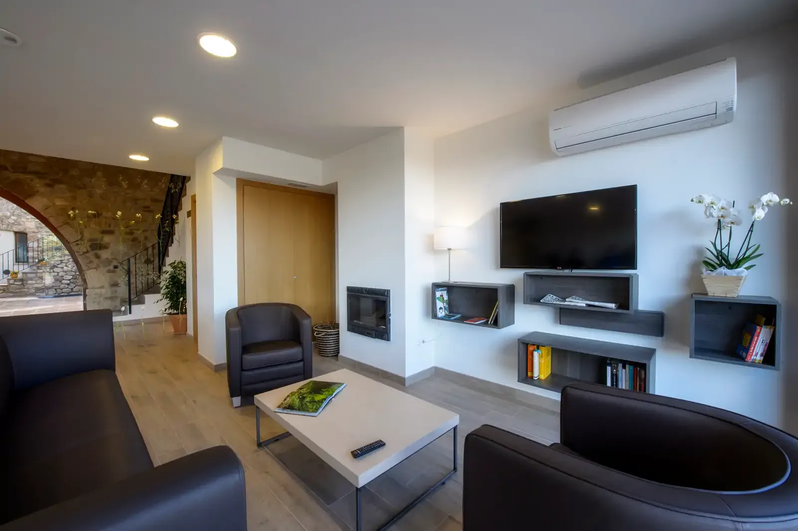 Hotel lounge