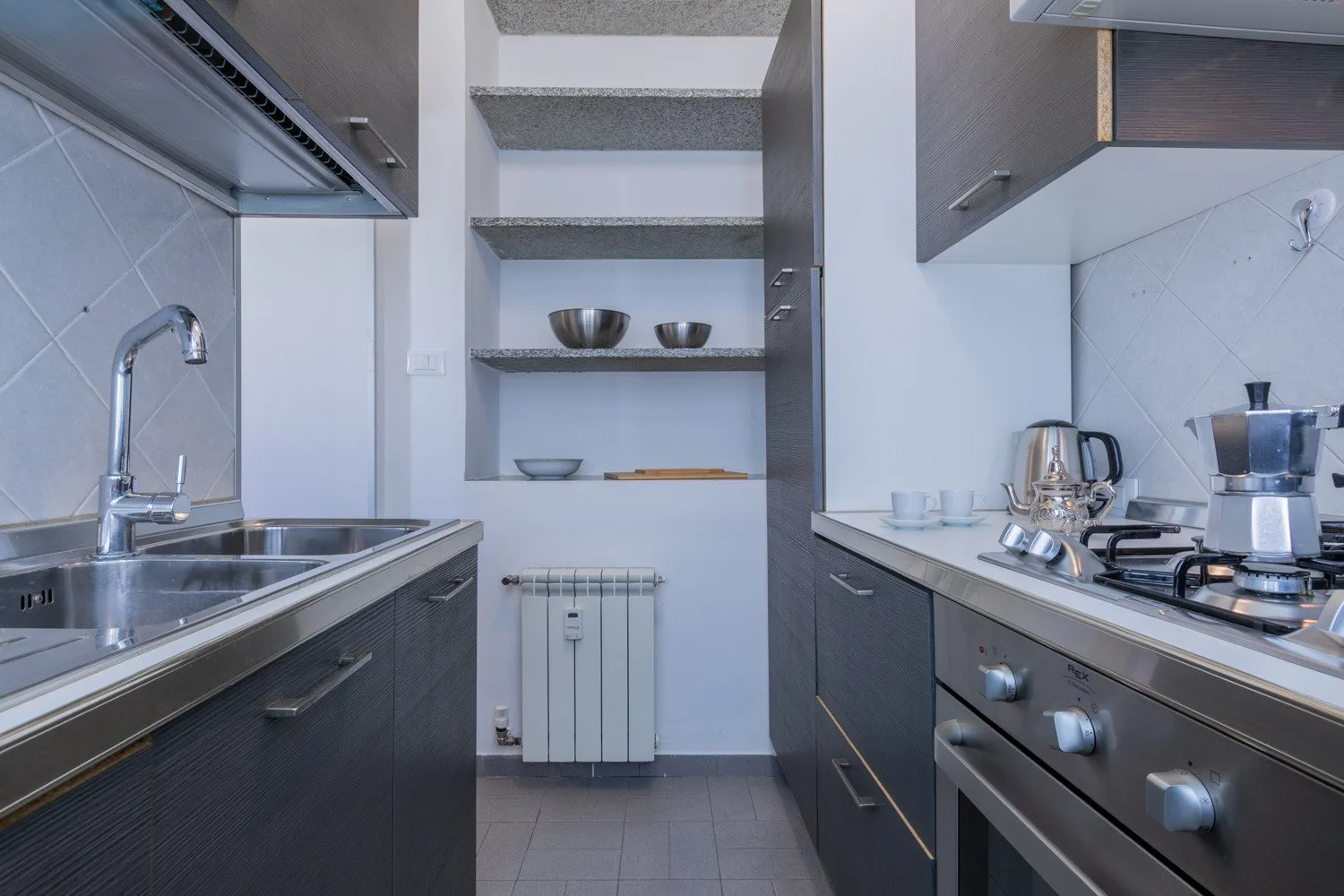 Bright and Modern Apartment