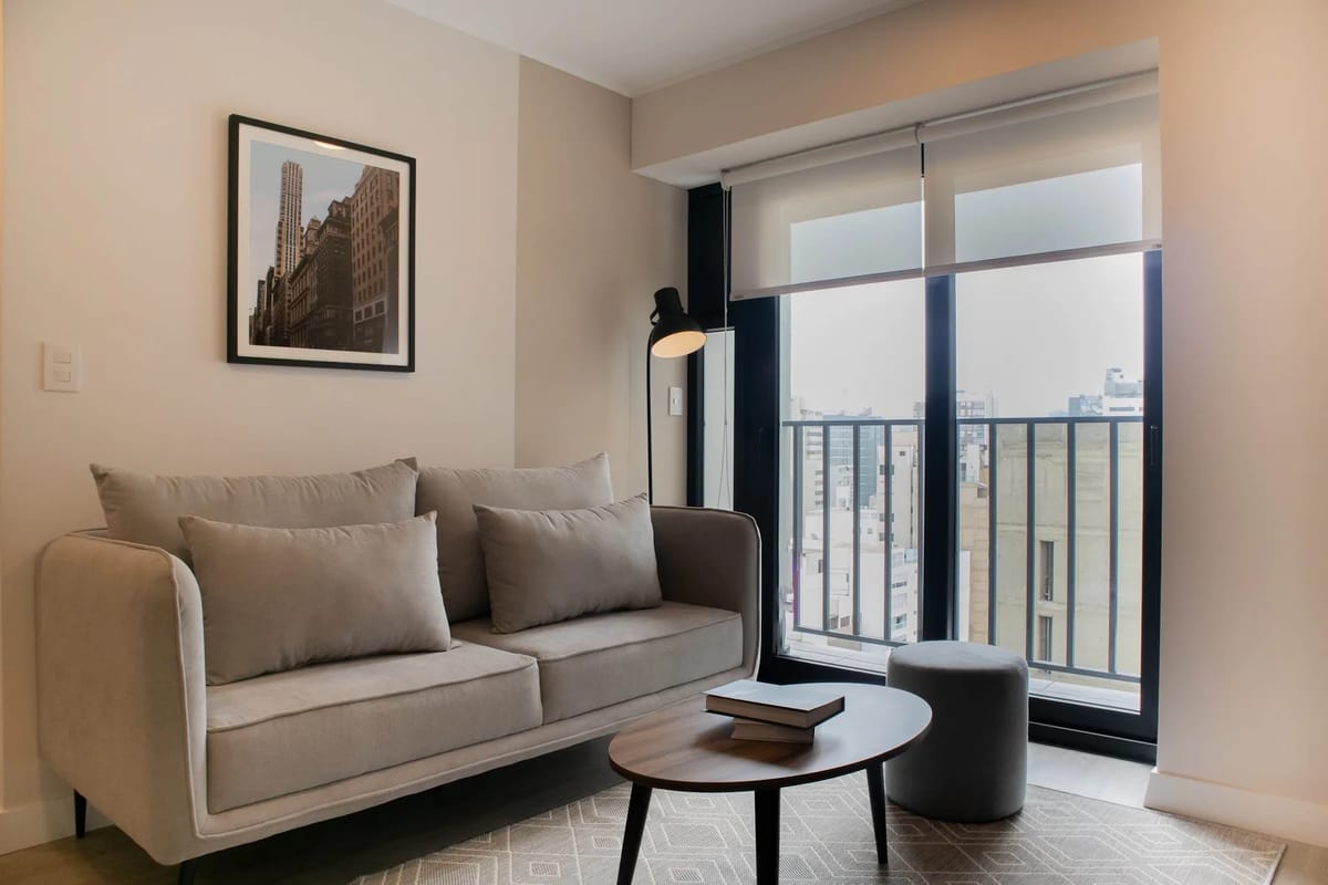 Bright 2BR w/ Balconny in Miraflores