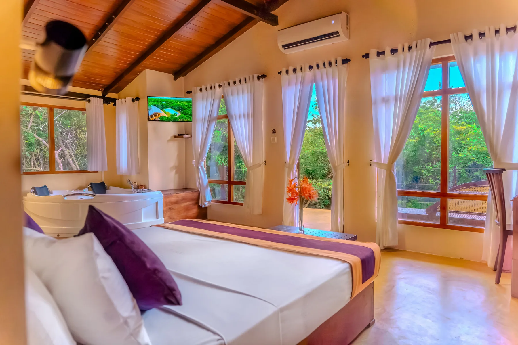 Superior Deluxe room with Jacuzzi