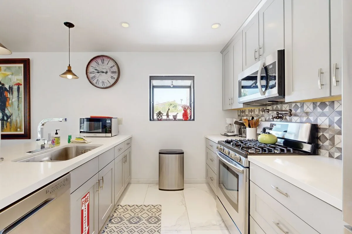 North Hermosa Escape - 4249