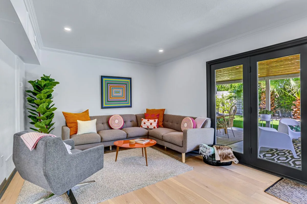 Golden Palms - 68904