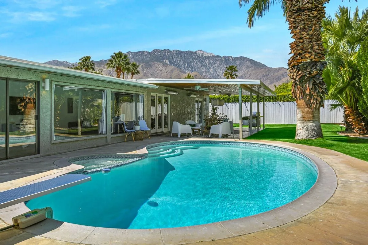 Golden Palms - 68904