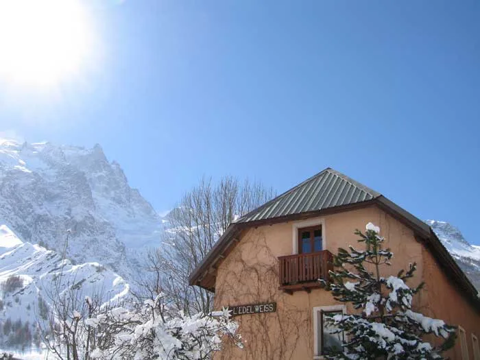 Auberge Edelweiss con La Meije