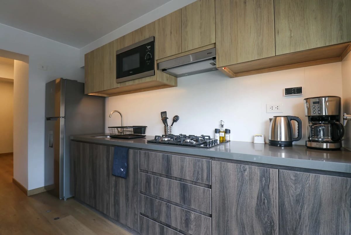 Graceful 1BR w/ Perfect Balcony in Miraflores